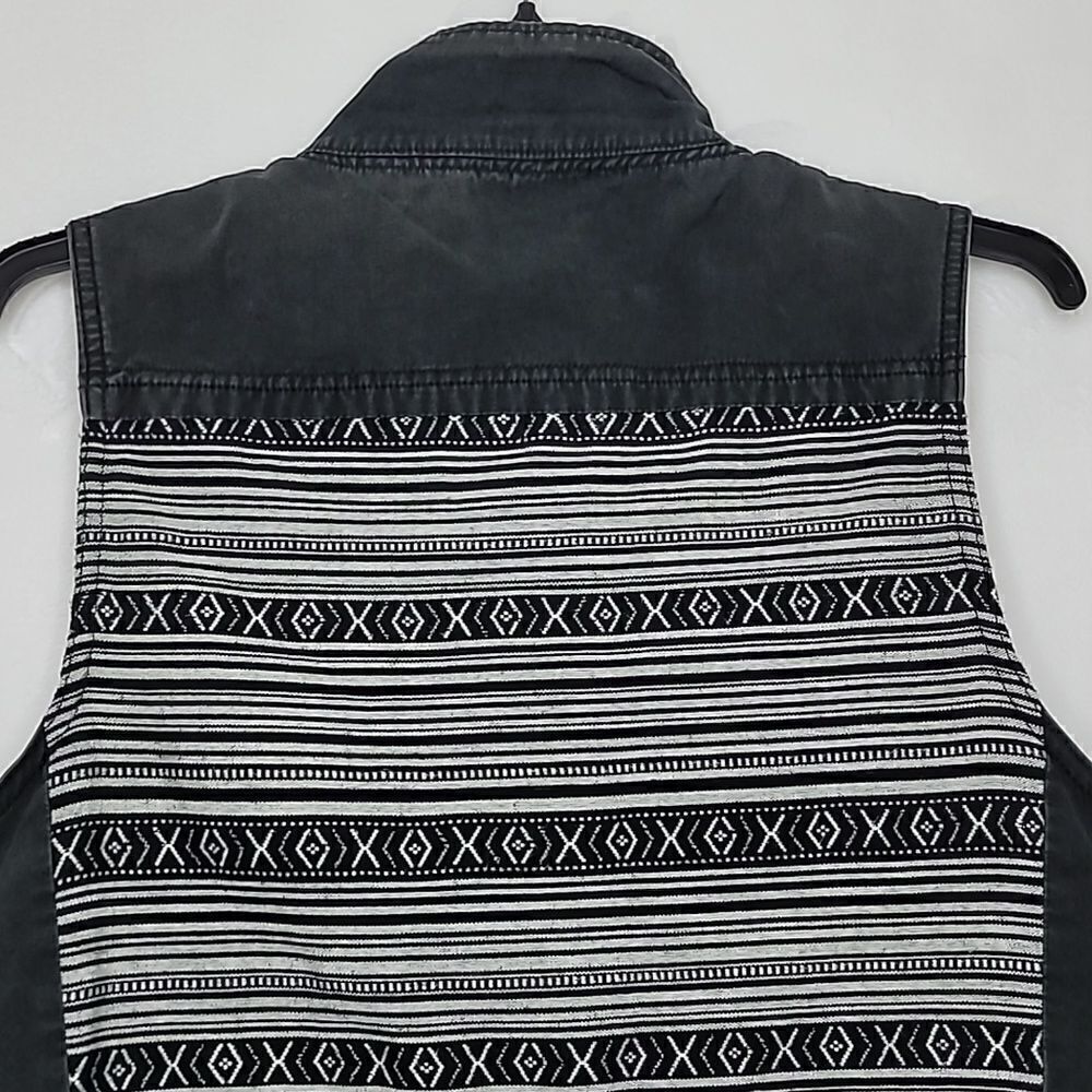 Element Tribal Utility Vest - Picture 9 of 10